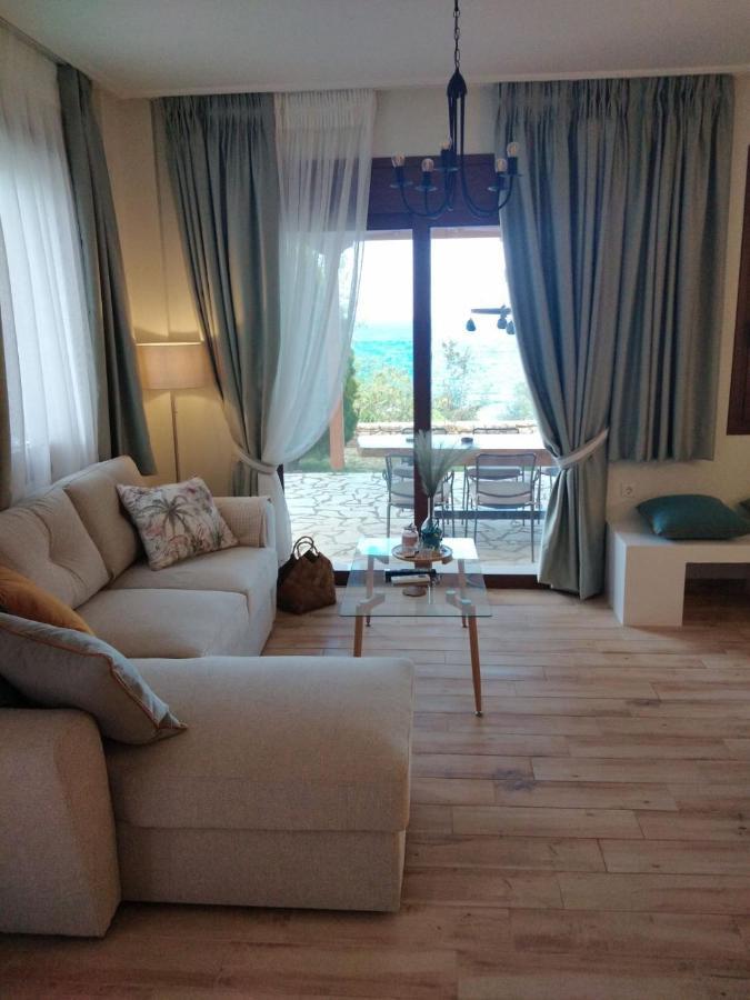 Paralio Astros Beachfront Suites Ксиропигадо Екстериор снимка