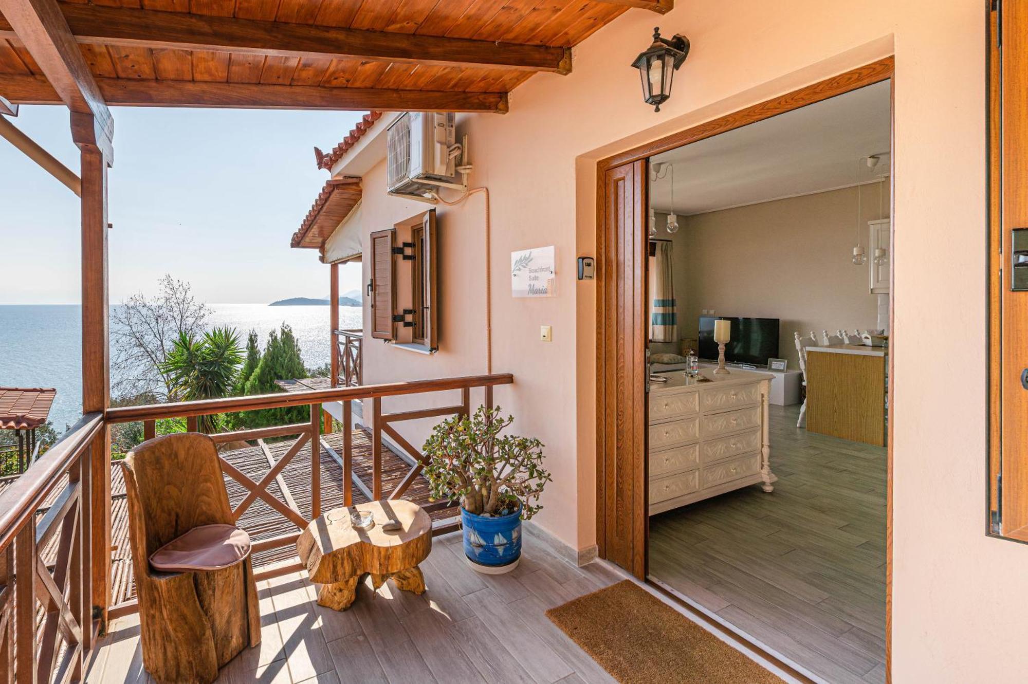 Paralio Astros Beachfront Suites Ксиропигадо Екстериор снимка