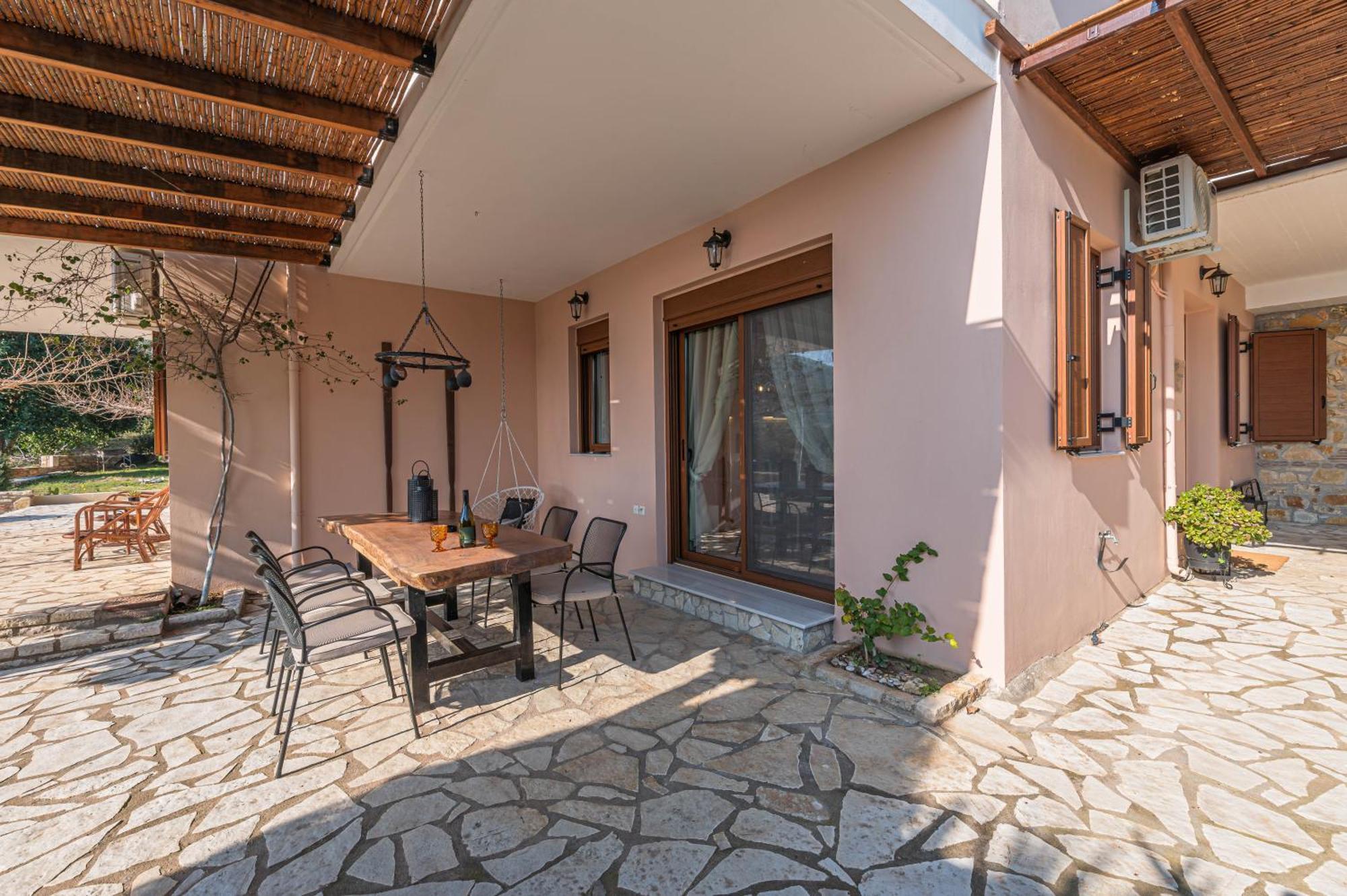 Paralio Astros Beachfront Suites Ксиропигадо Екстериор снимка