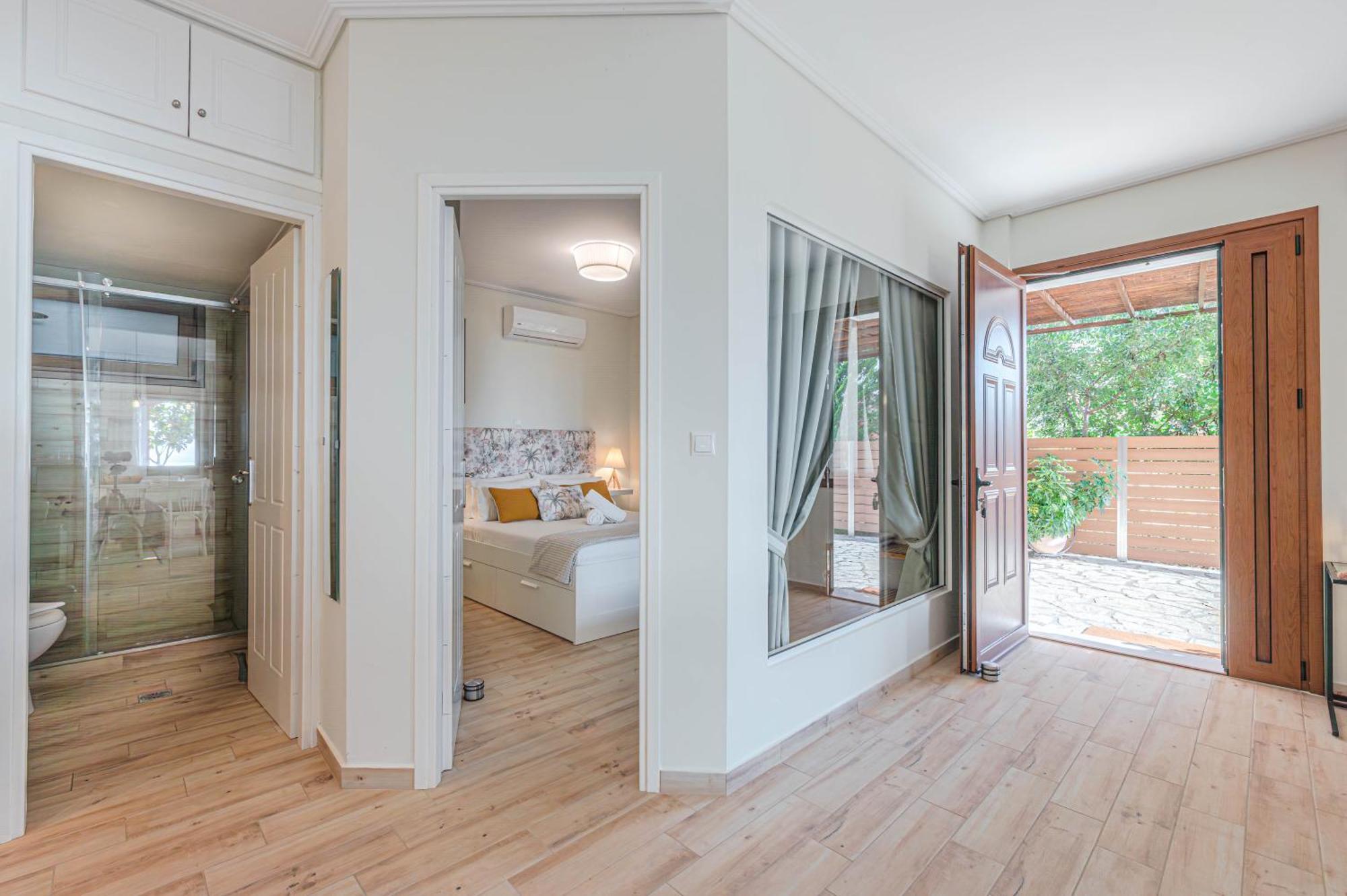 Paralio Astros Beachfront Suites Ксиропигадо Екстериор снимка