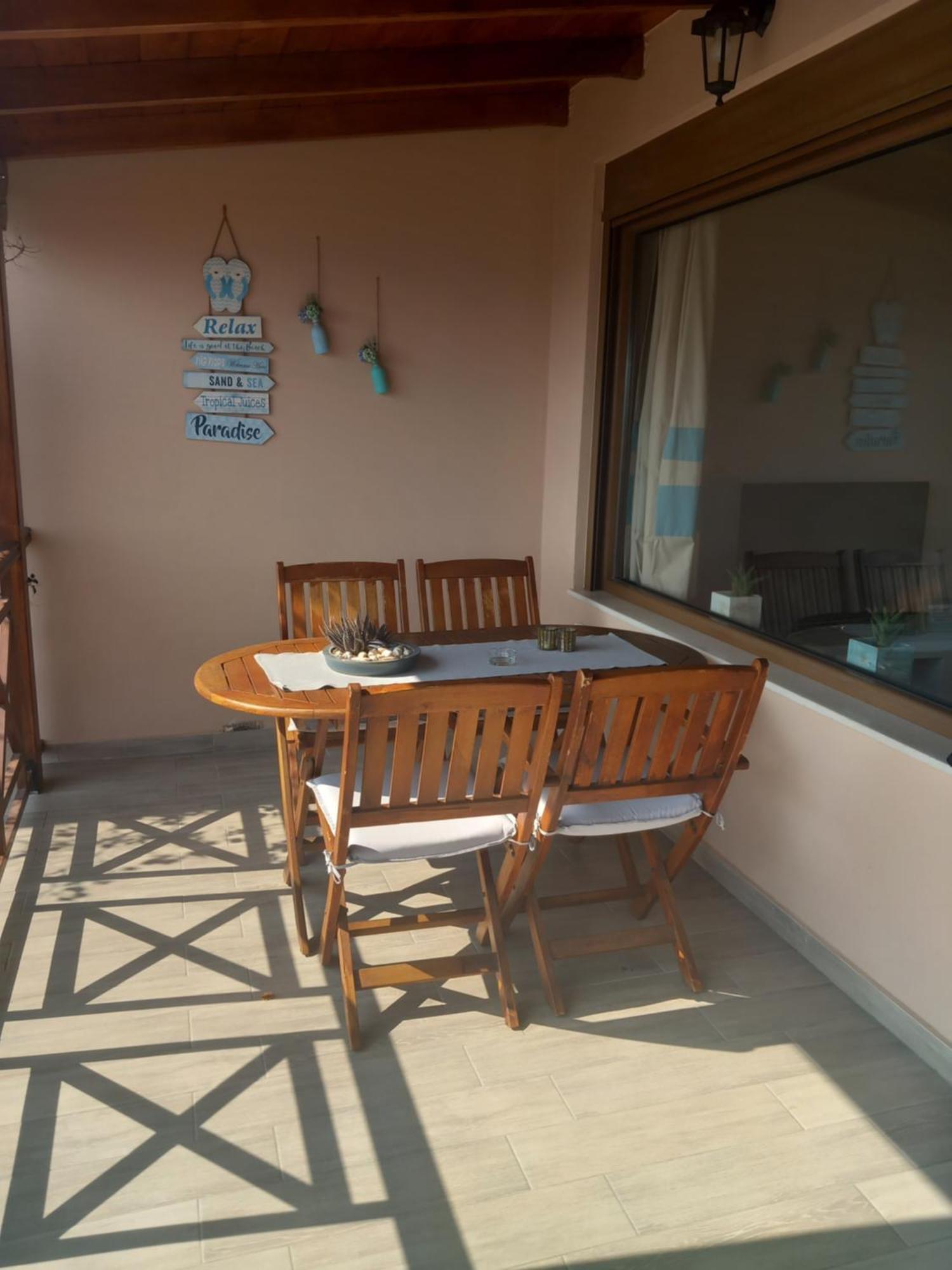 Paralio Astros Beachfront Suites Ксиропигадо Стая снимка