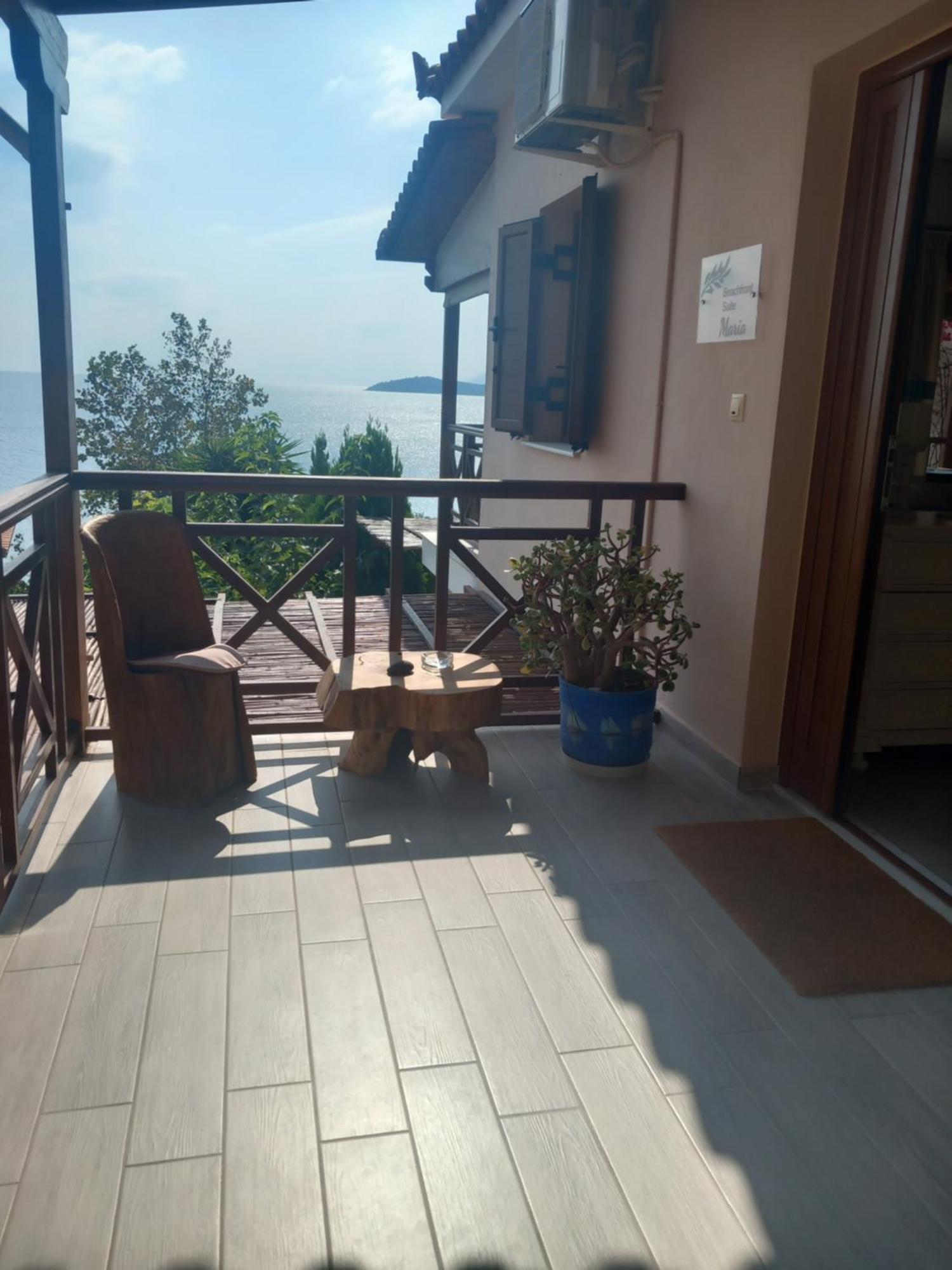 Paralio Astros Beachfront Suites Ксиропигадо Стая снимка